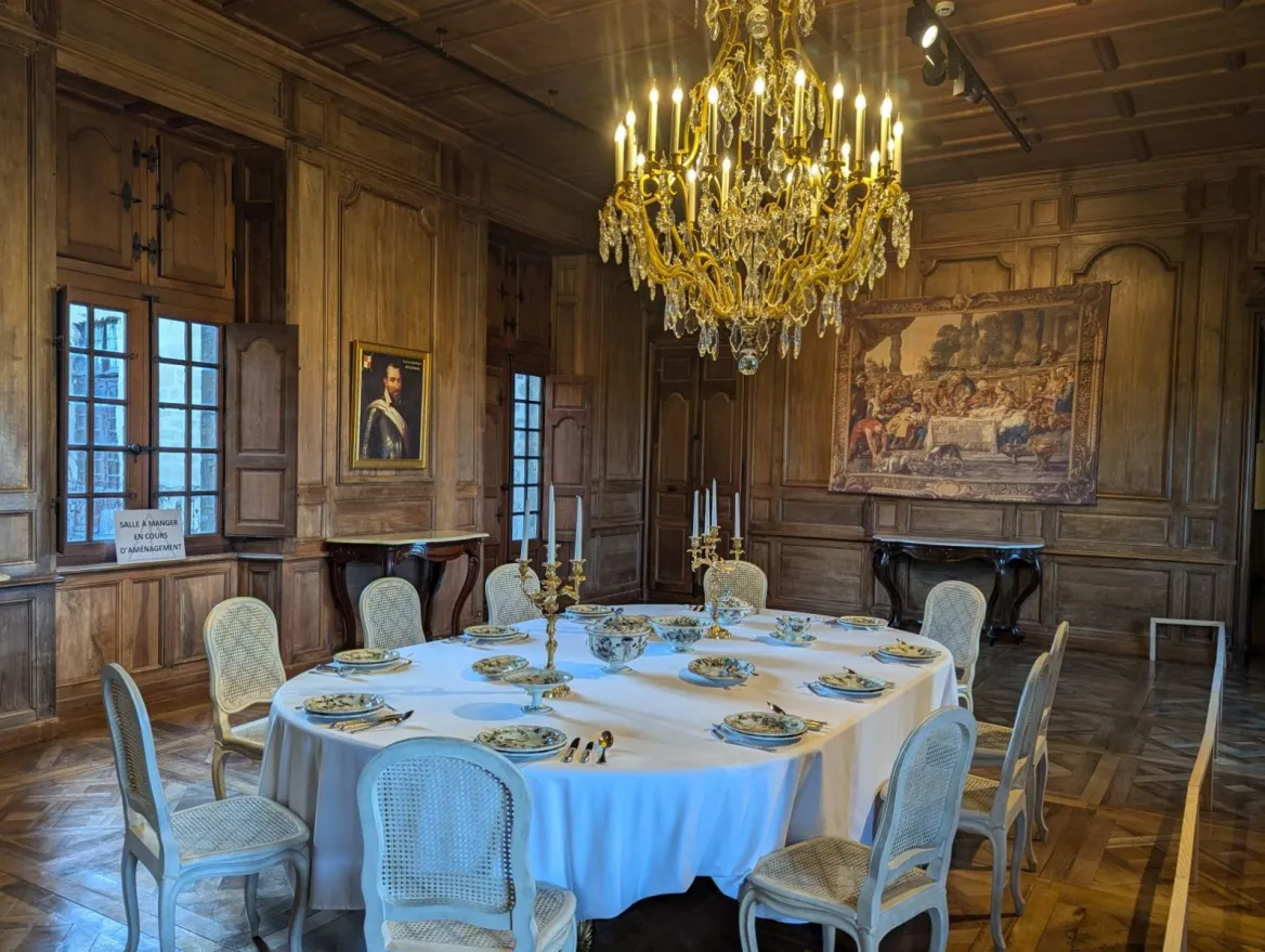 chateau de biron