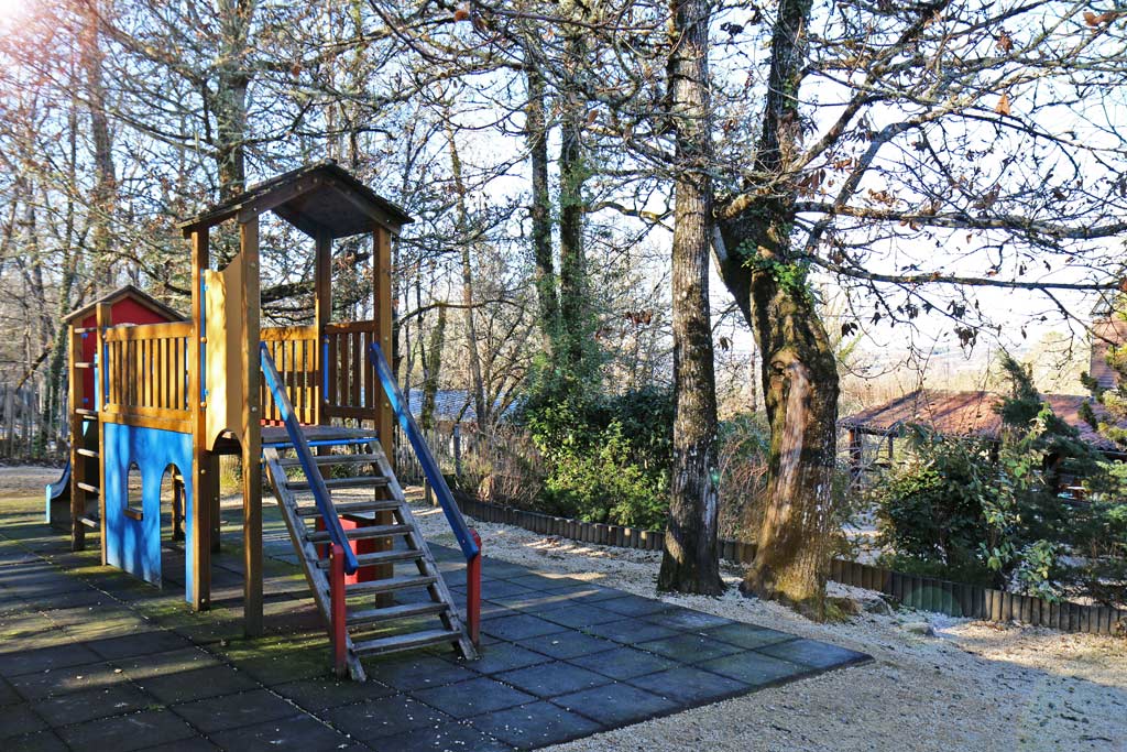Jeux enfants proumeyssac