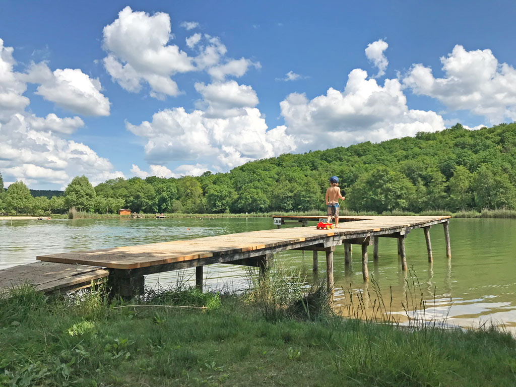 Lake Tamniès