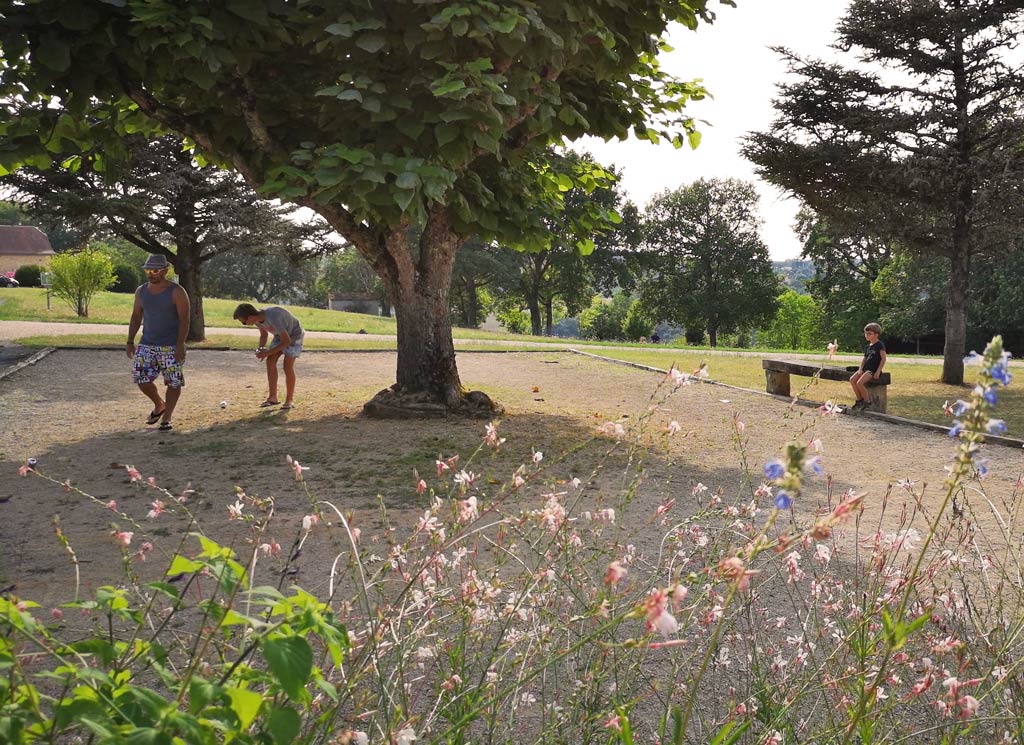 Petanque https://www.lanouvellecroze.com/lodging/