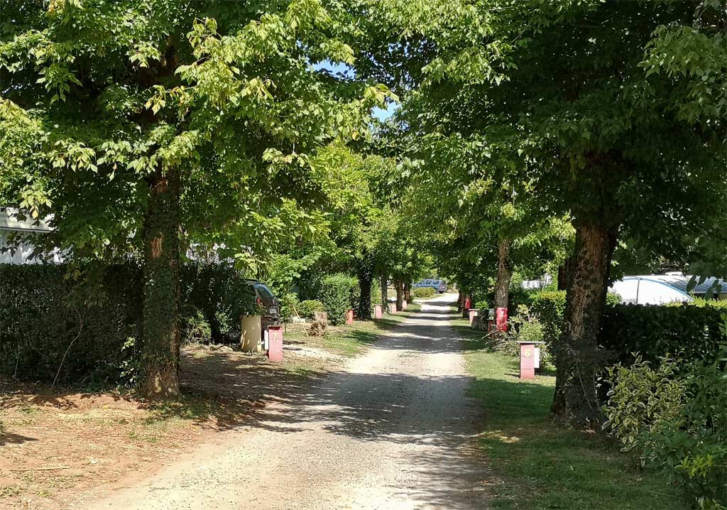 Camping le Parc près de Lalinde et Bergerac