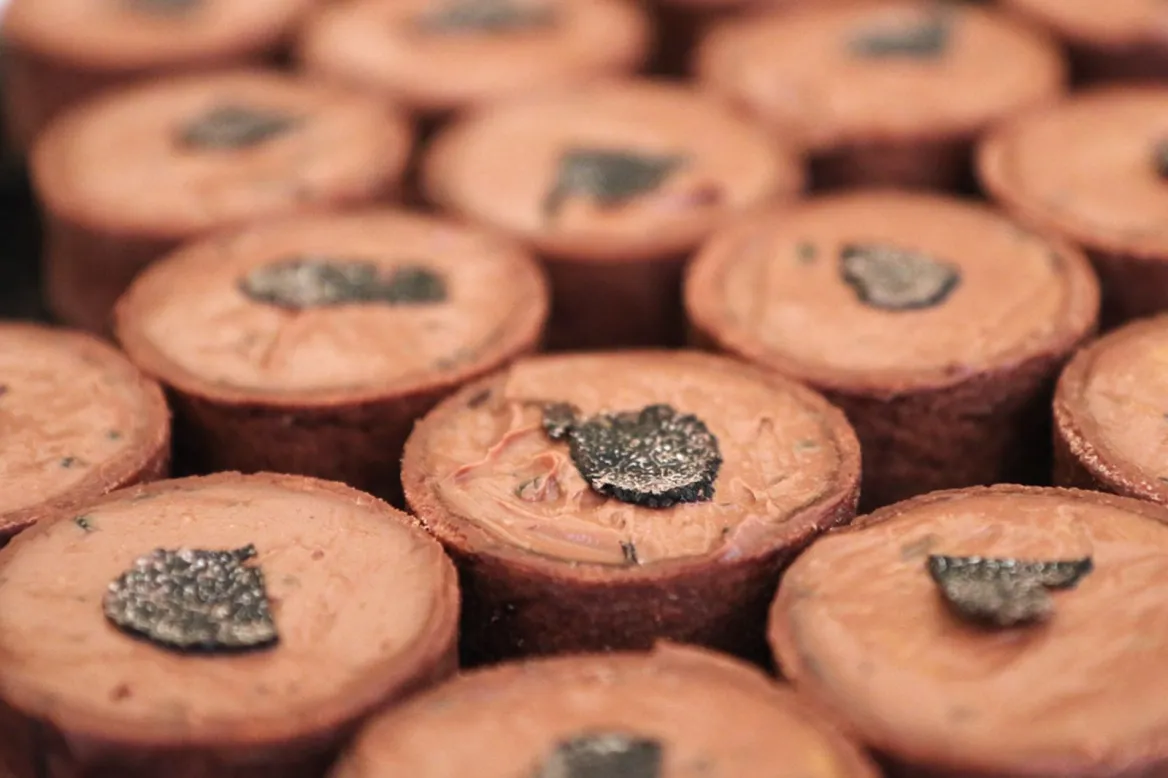 Sweet and savoury croustous