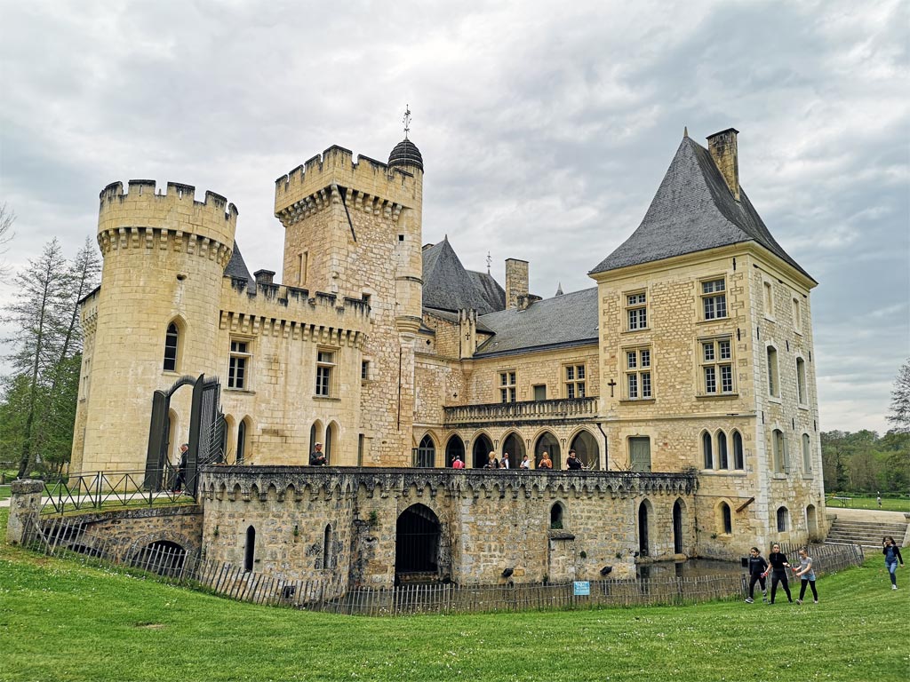 Country Castle