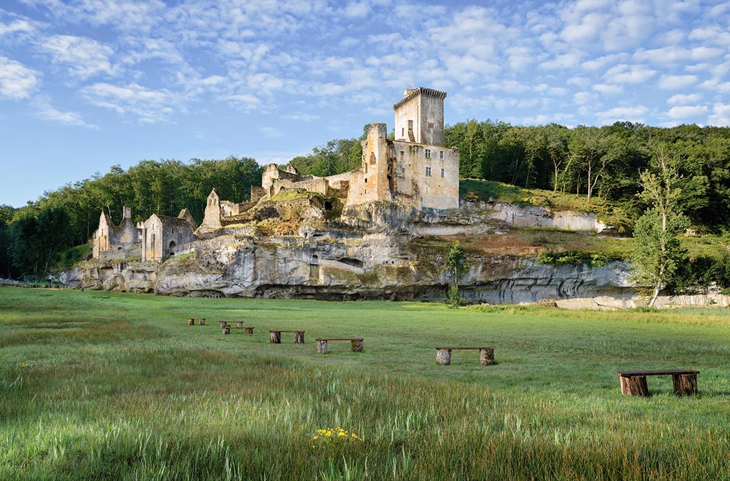 Commarque Castle
