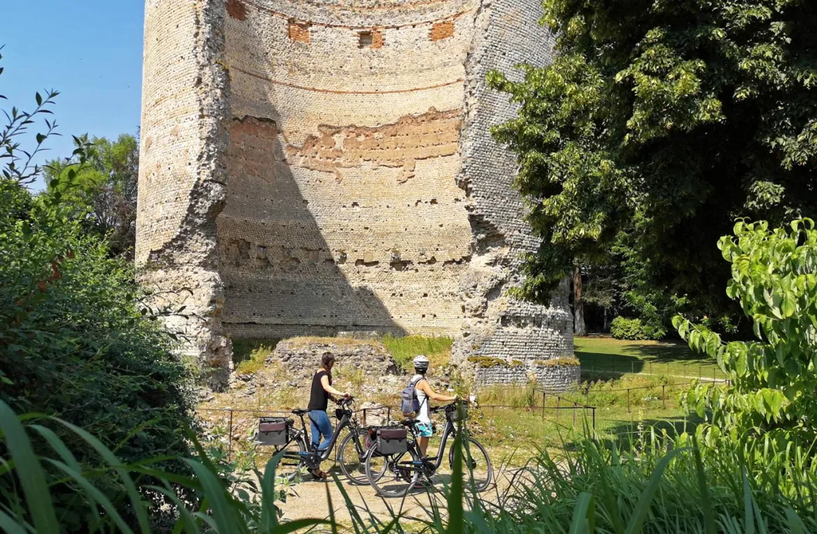 The Tower of Vésone