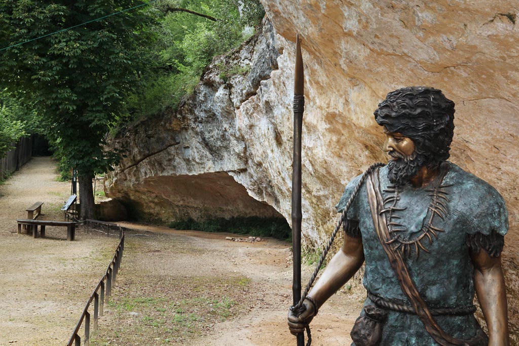 The Cro-Magnon shelter