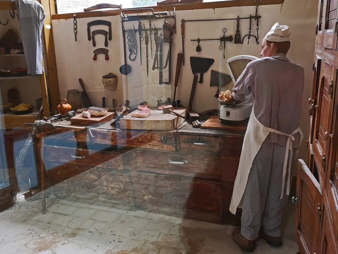 museum of the street of passing time