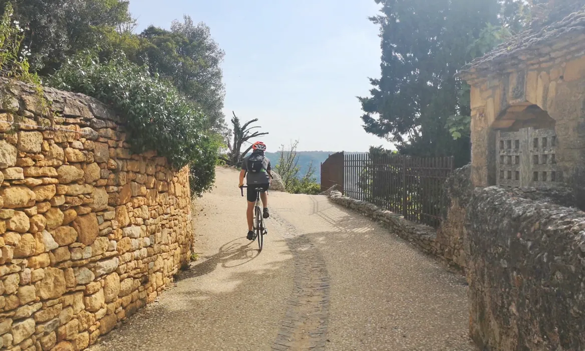 Chemin du Calvaire Beynac bike