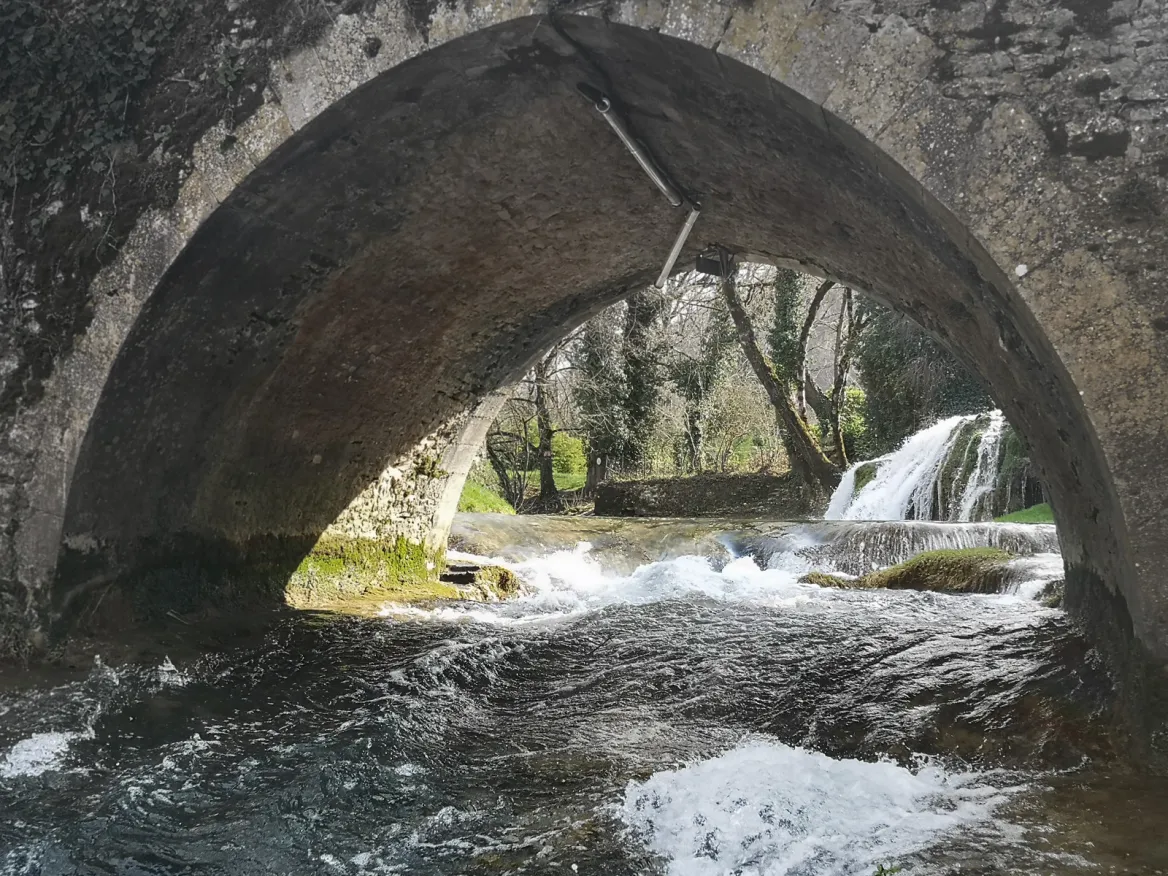 The Condat-sur-Vézère waterfall