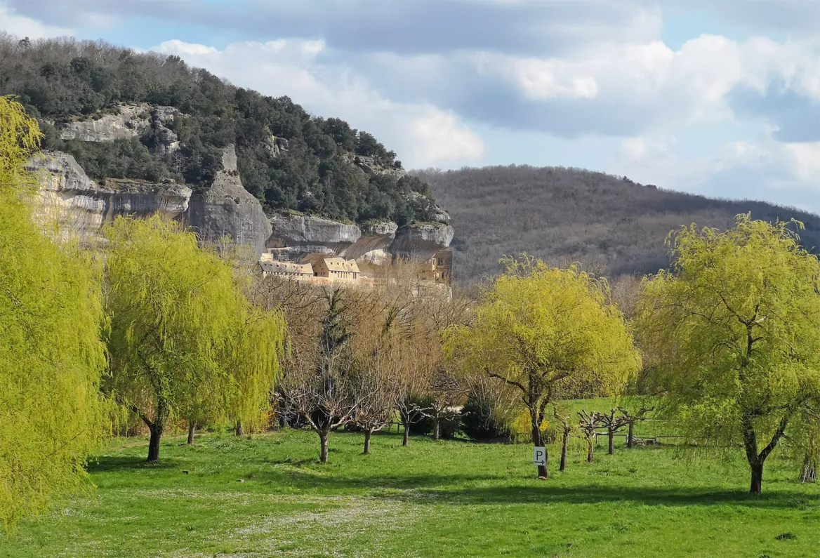 Panoramas of Les Eyzies