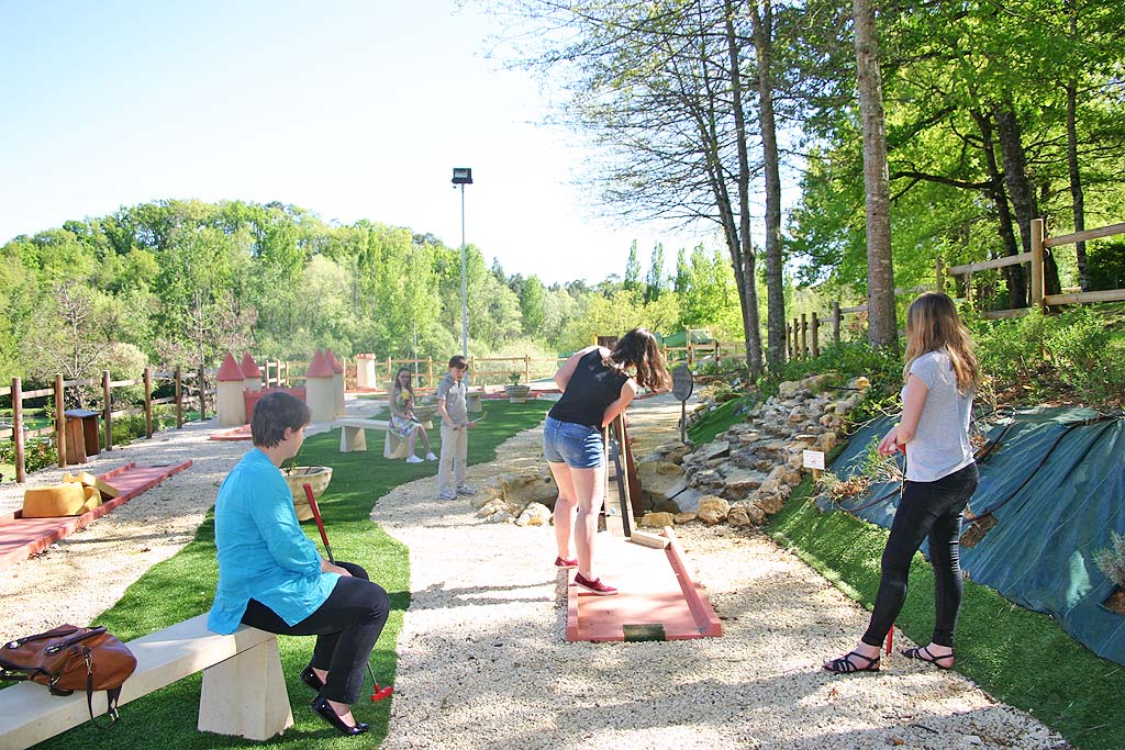 Camping les étangs du Bos