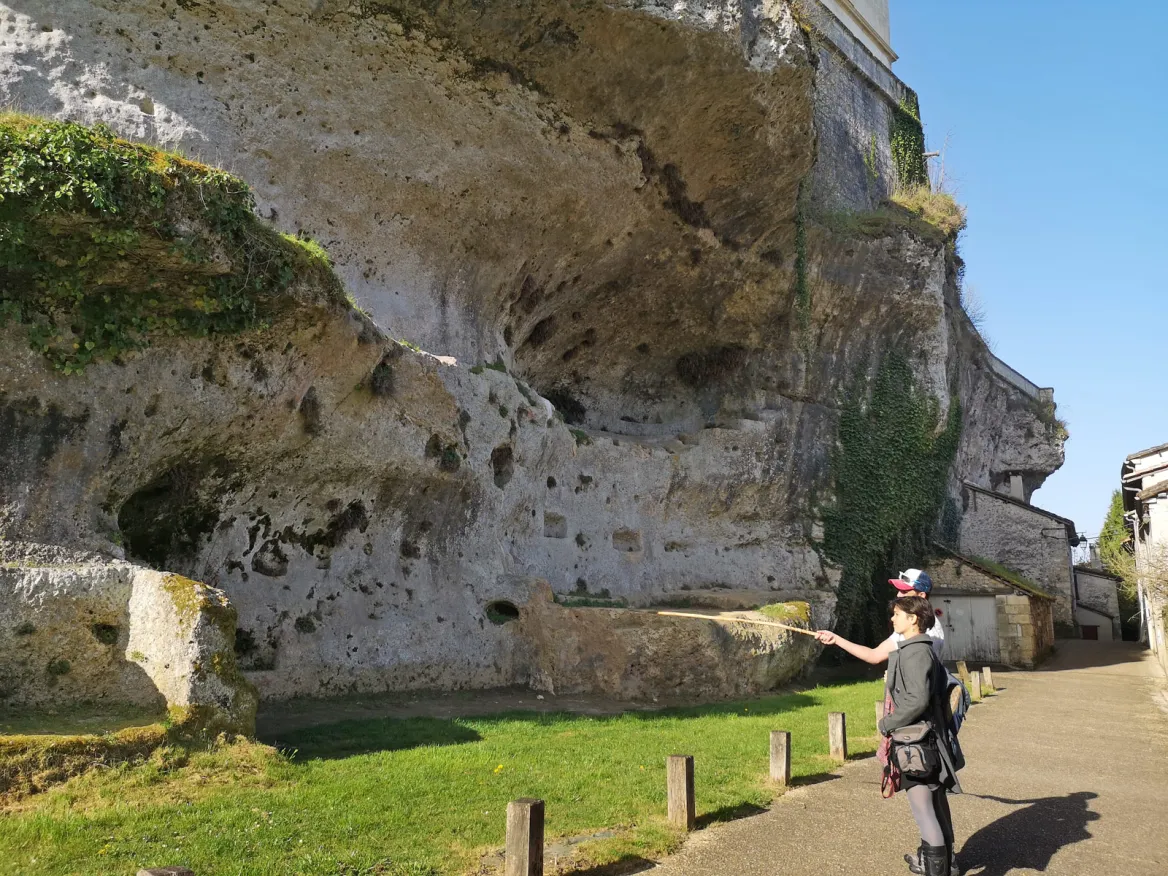 Bourdeilles rock shelters