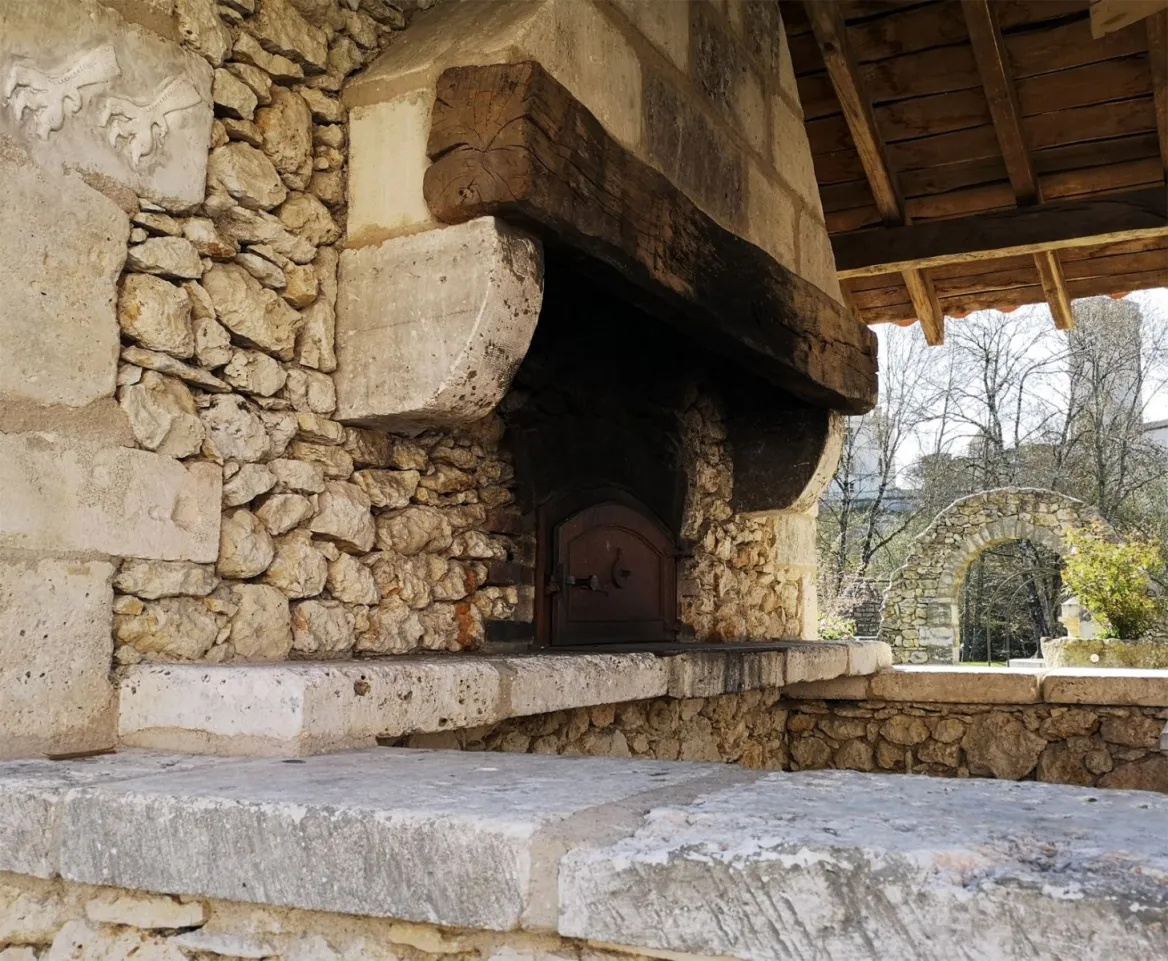 Bourdeilles banal oven