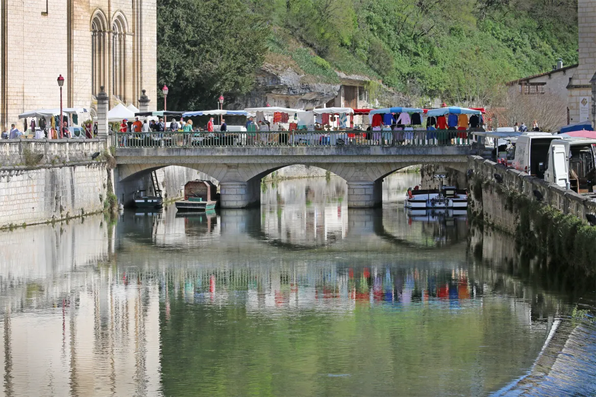 Brantôme market