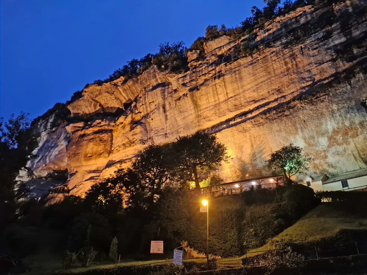 Grotte du Grand Roc at night