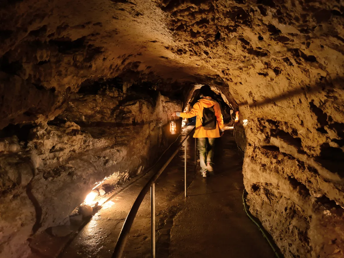 Grand Roc cave