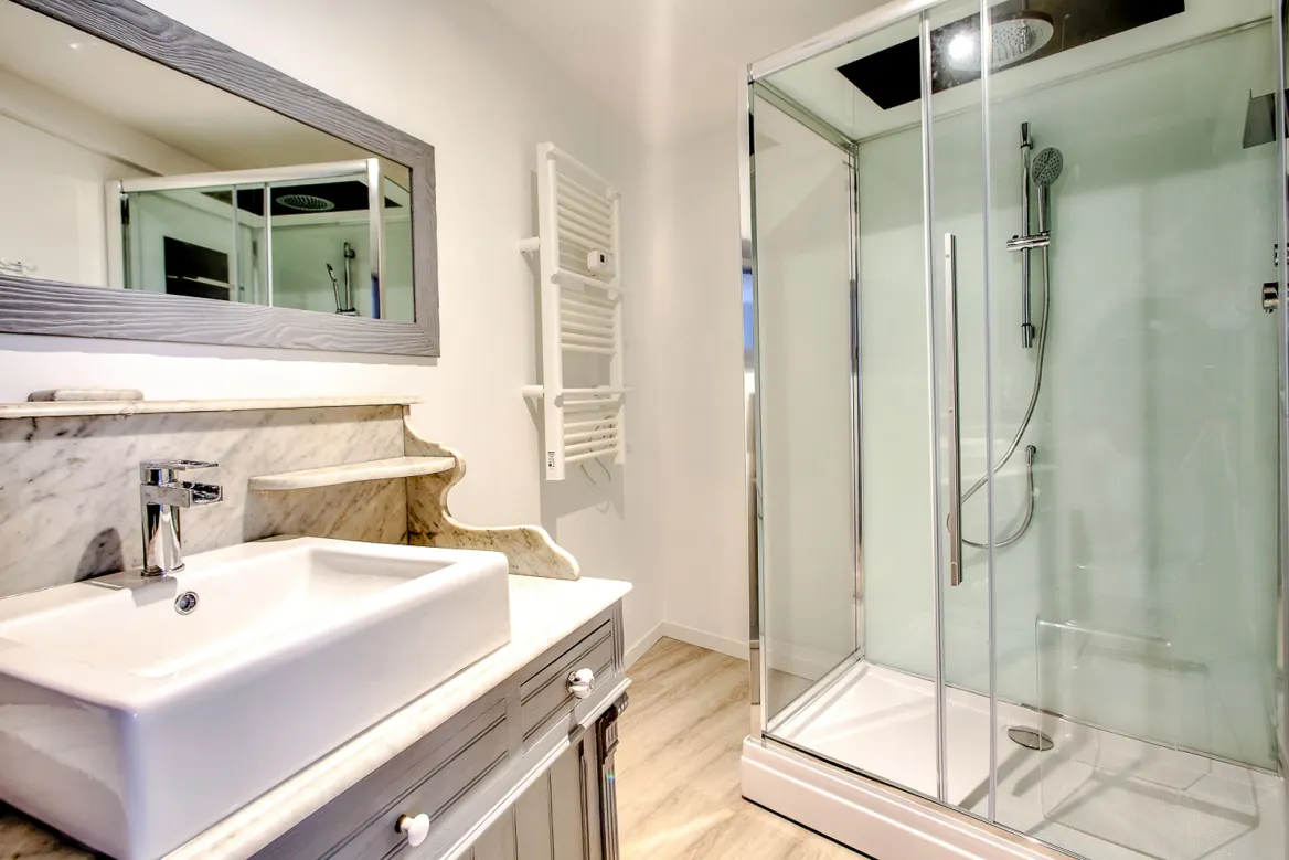 Shabby apartment bathroom