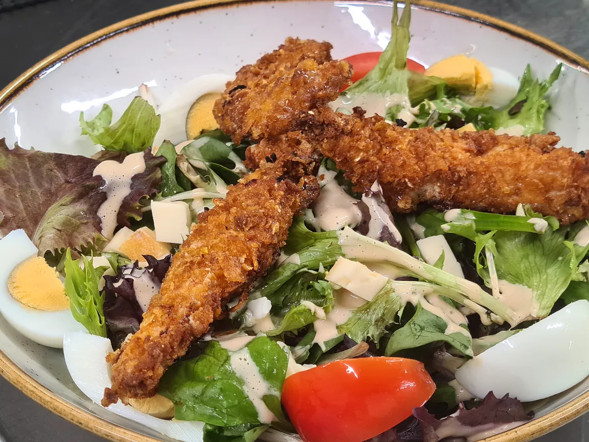 Cocottes et Popotes salade de poulet pané