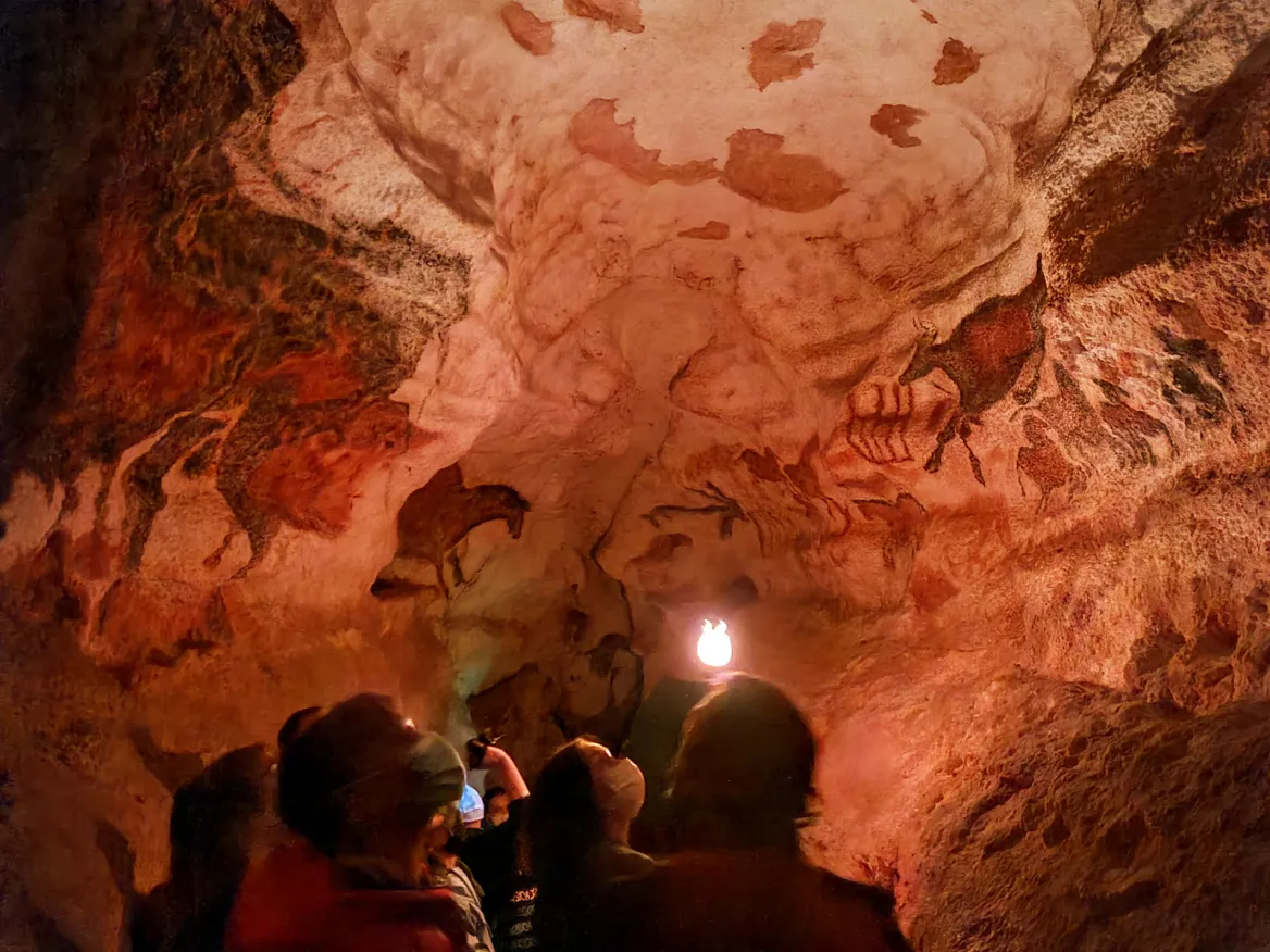 The axial diverticulum of Lascaux 4 - Photo credit © Guide du Périgord
