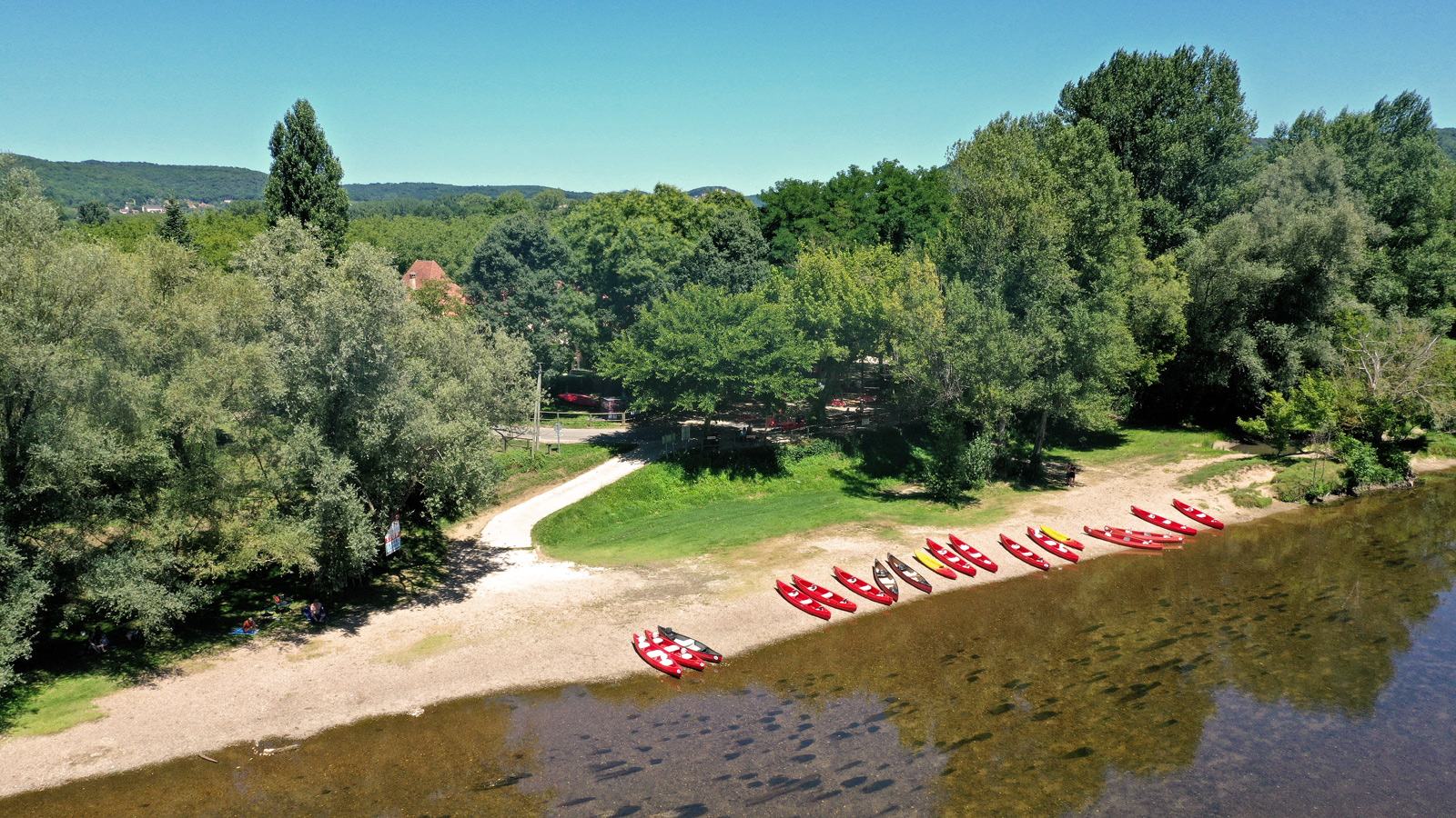 Port d'Enveaux canoe base