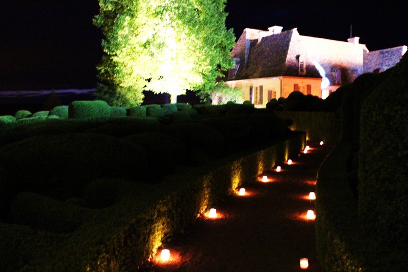 La Nuit Des Chandelles A Marqueyssac Guide Du Perigord