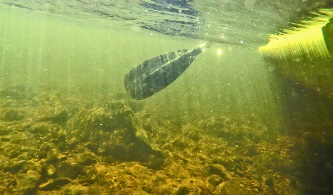 The clear waters of the Vézère - Guide to Périgord