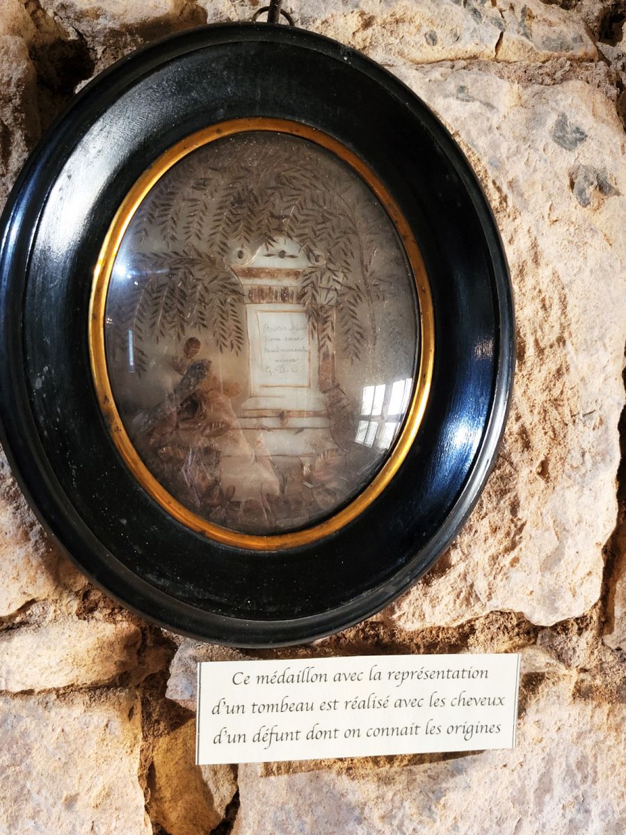 Keep, Manor and Garden of the Medallion Room