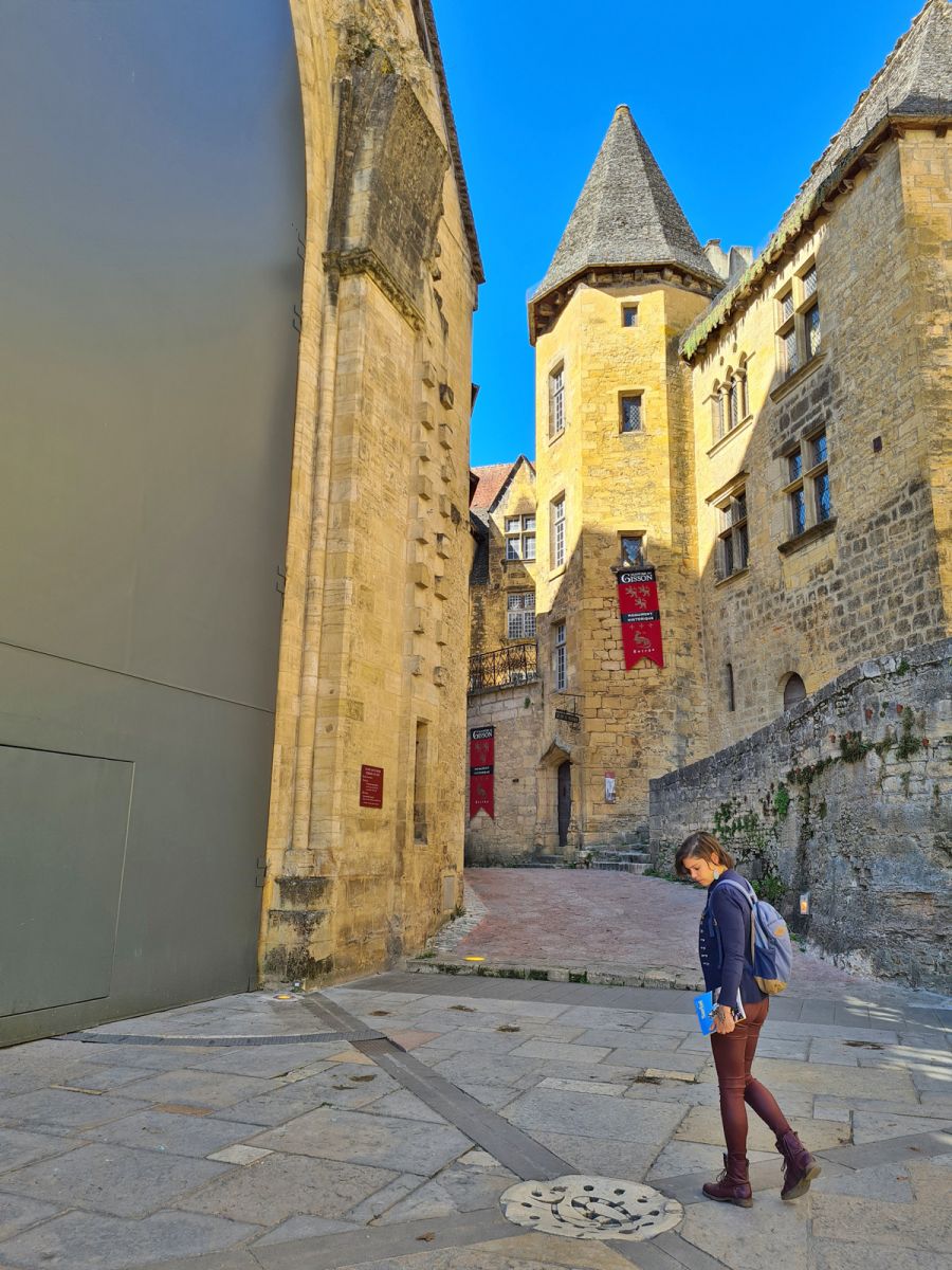 Door of the Sainte Marie church