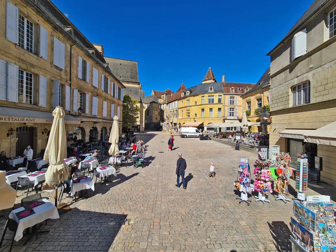 Place de la liberté Sarlat