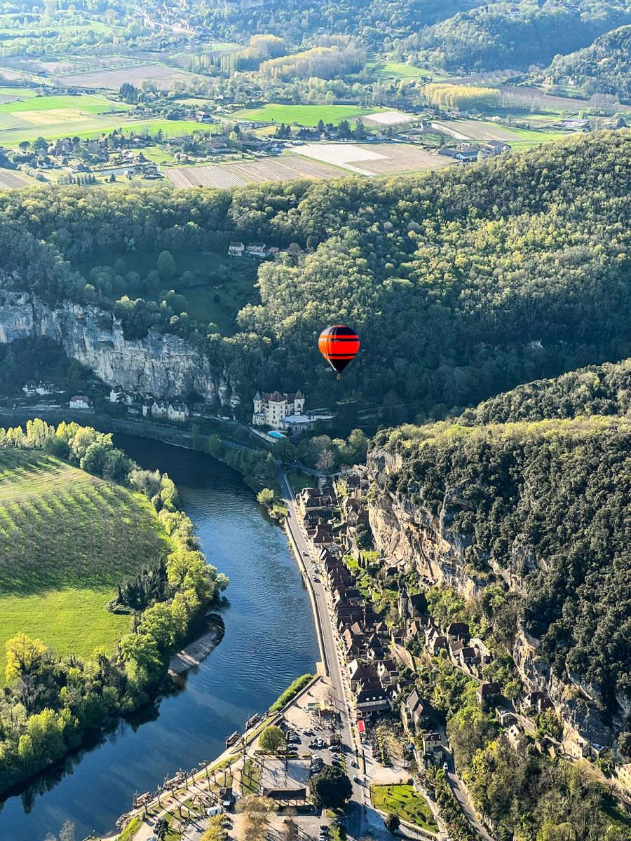Hot air balloon flight in the hills above Saint Vincent