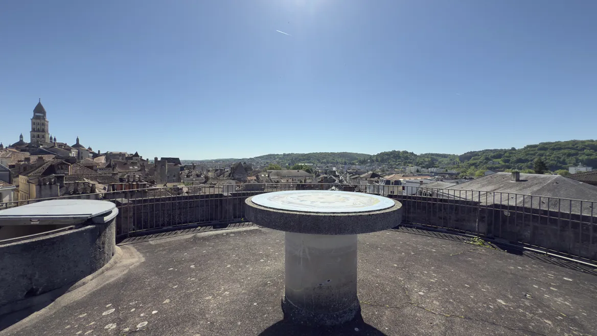 Mataguerre Tower Périgueux roof