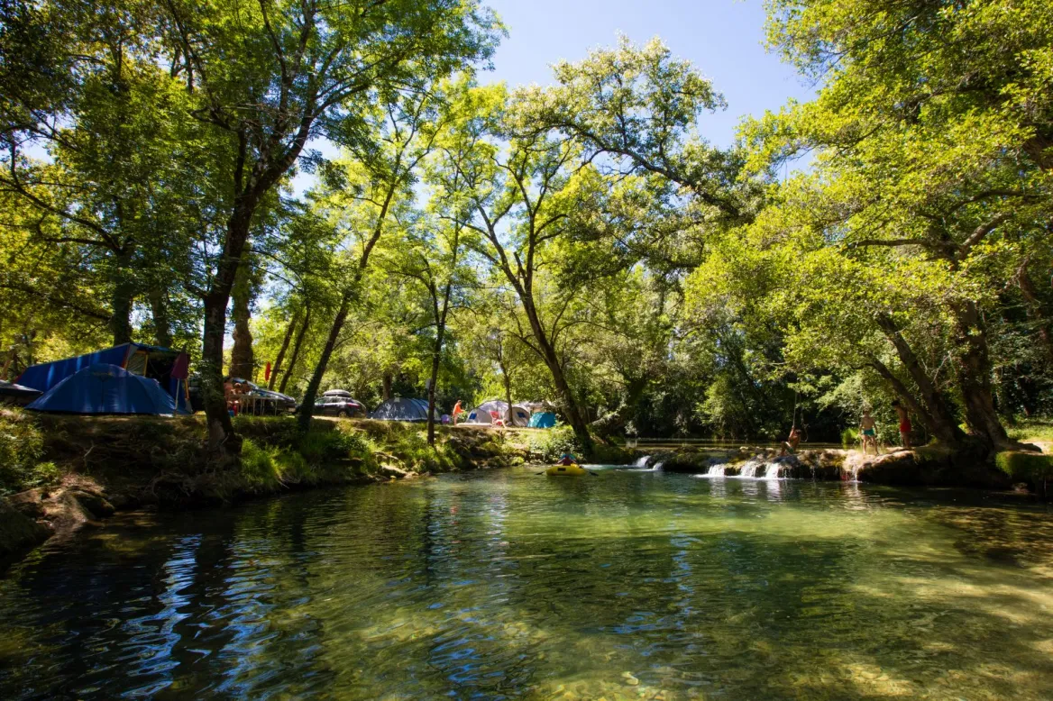 Camping les Cascades 3* Saint Cybranet