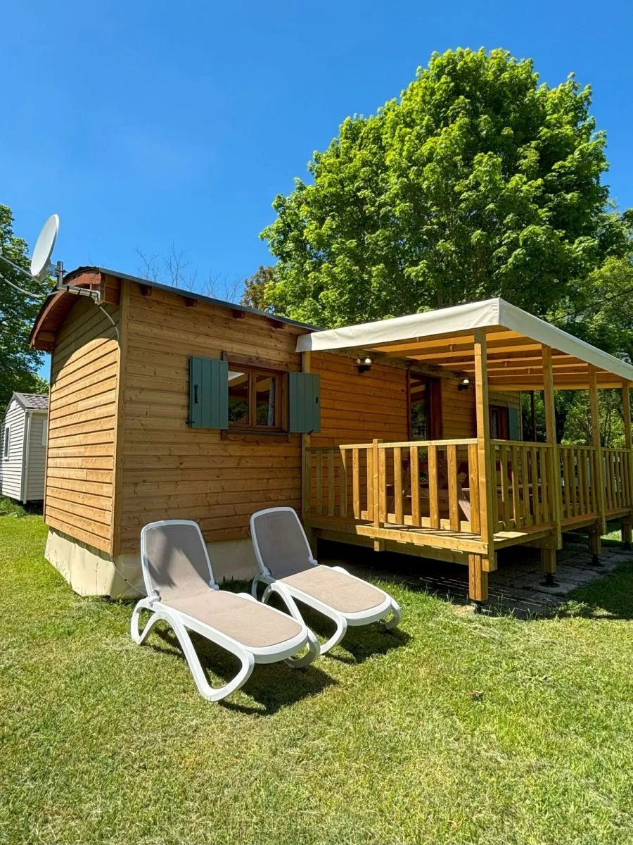 Camping les Cascades 3* Saint Cybranet