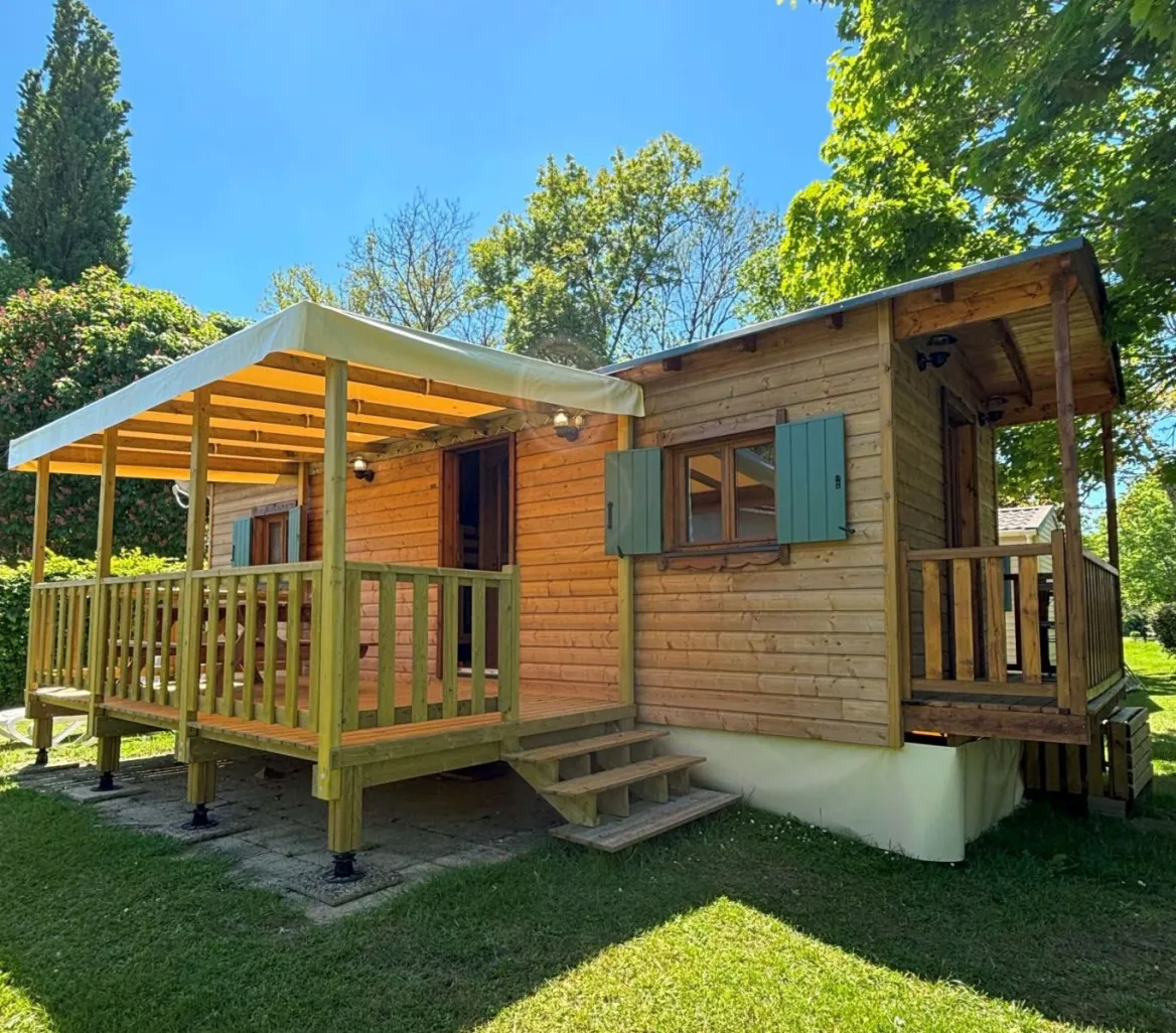 Camping les Cascades 3* Saint Cybranet
