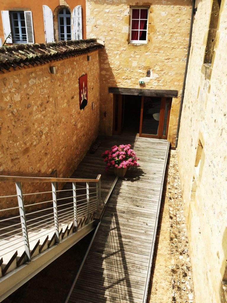 Le Bastideum