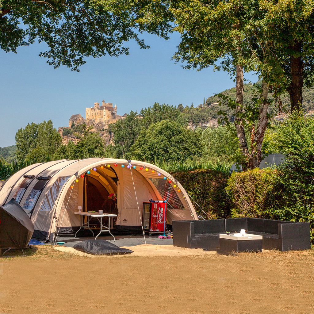 Camping Les 2 Vallées - Camping avec vue à proximité de Sarlat et Beynac