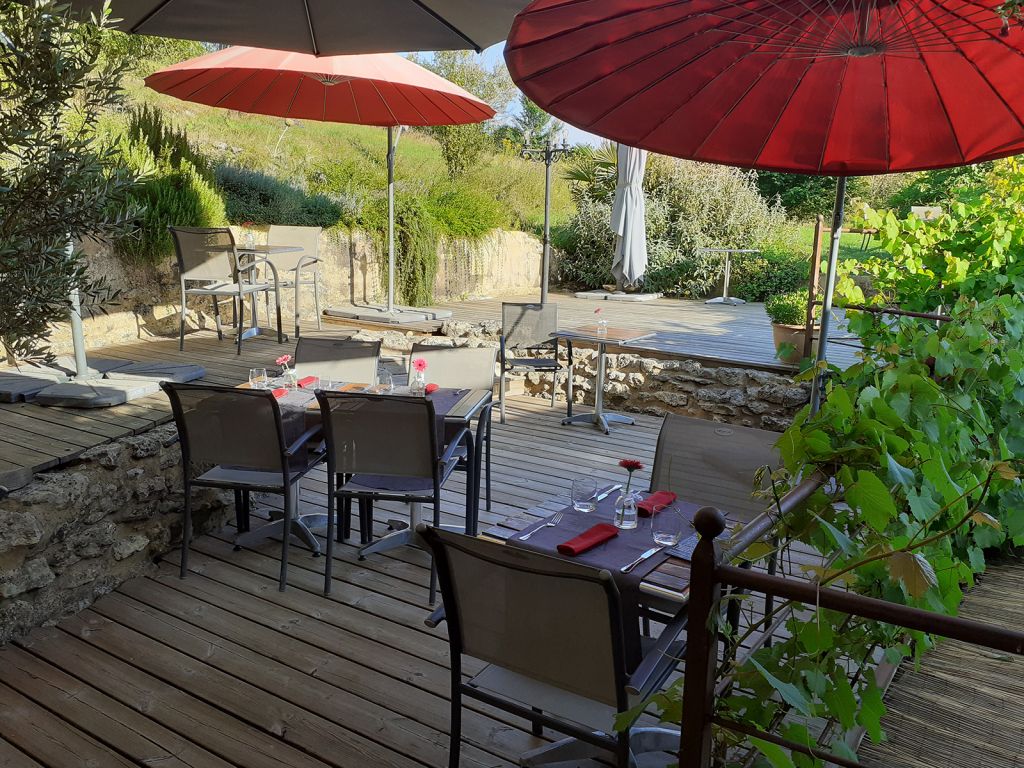 Les Terrasses de la Côte Rouge - Des plats raffinés avec vue au Buisson de Cadouin