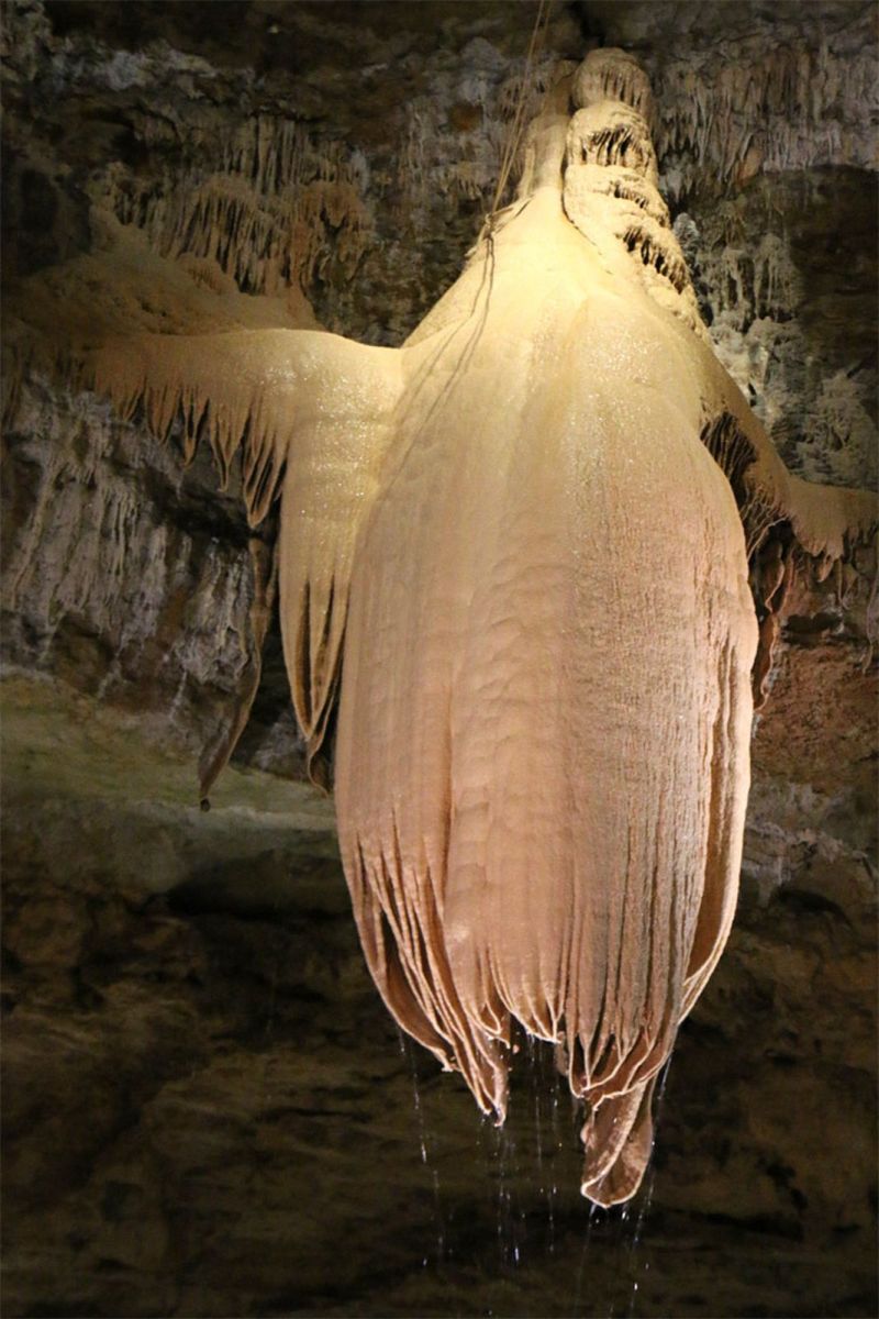 proumeyssac chasm
